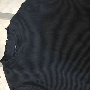 Uniqlo basic uniform girl ribbed black shell top size 3-4 or 7-8